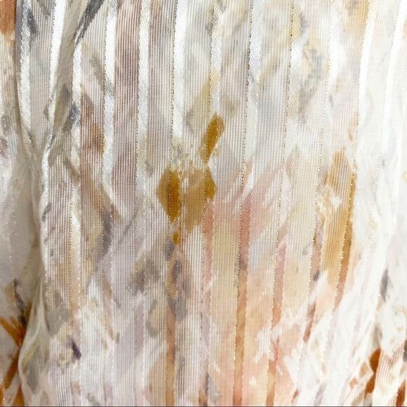 White House Black Market Sleeveless Floral V-Neck Blouse Pink Mauve, XXS - Picture 4 of 7